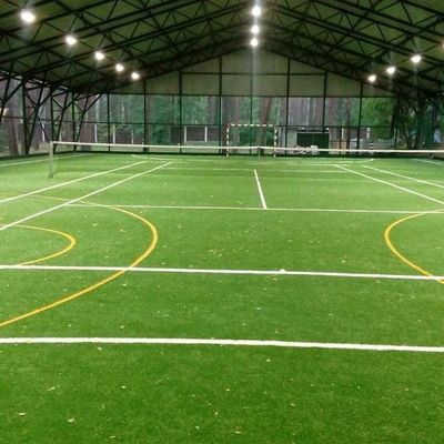 Kapalı futsal mahkeme için mini futbol sahası futbol çimi saha futbolu için yangına dayanıklı suni çim